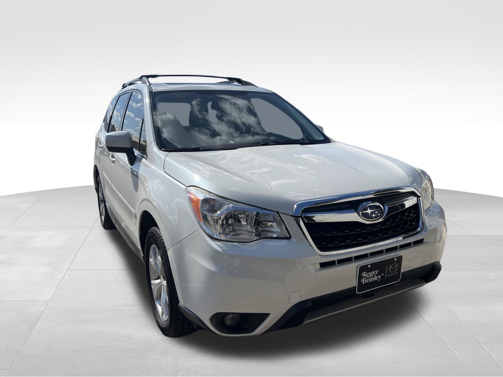 Used 2016 Subaru Forester 2.5i Limited AWD/4WD image 3