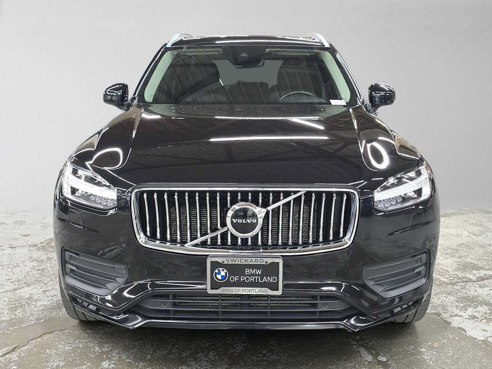 Used 2022 Volvo XC90 T6 Momentum w/ Climate Package AWD/4WD image 8