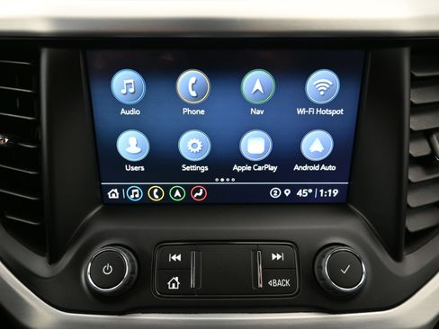 Certified 2023 GMC Acadia SLT w/ Technology Package AWD/4WD image 14