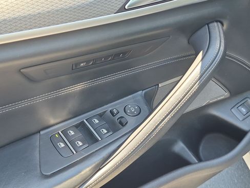 Used 2017 BMW 540i RWD image 15