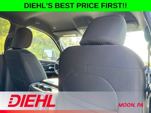 New 2026 RAM 2500 Big Horn AWD/4WD image 13