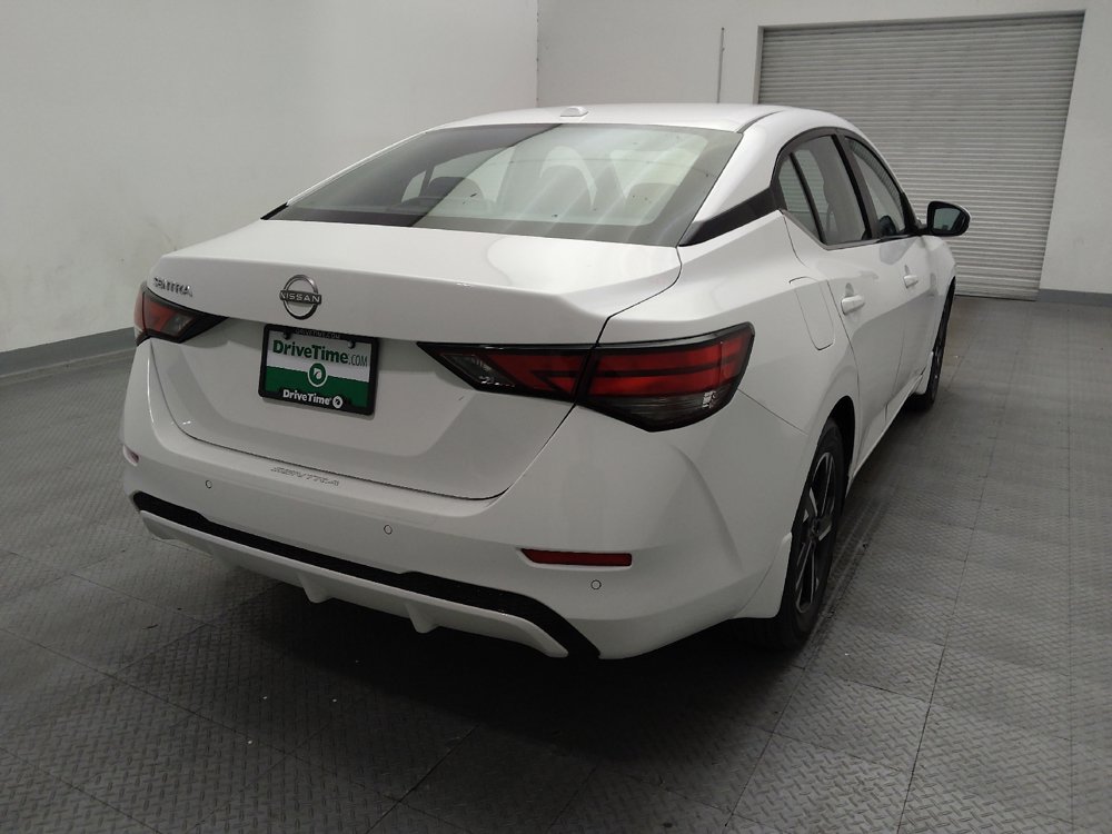 Used 2025 Nissan Sentra SV FWD image 7