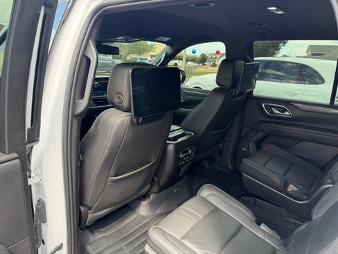 Used 2023 Chevrolet Tahoe RST w/ RST Performance Edition AWD/4WD image 19