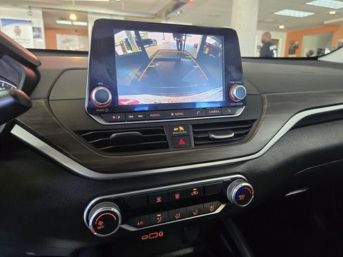 Used 2024 Nissan Altima 2.5 SV image 20