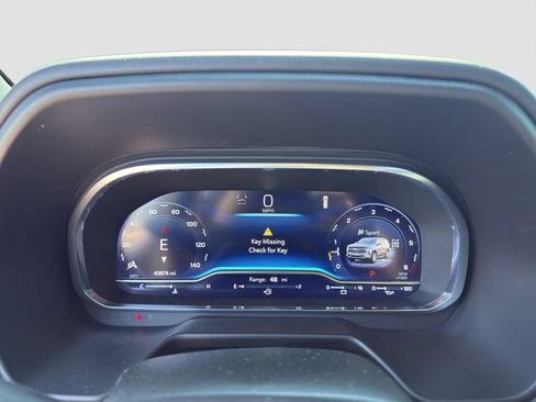Used 2024 Chevrolet Tahoe RST w/ RST Performance Edition AWD/4WD image 11