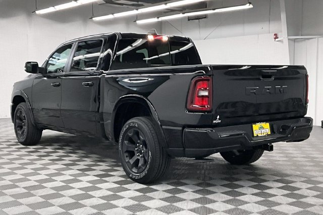 Used 2025 RAM 1500 Big Horn AWD/4WD image 2