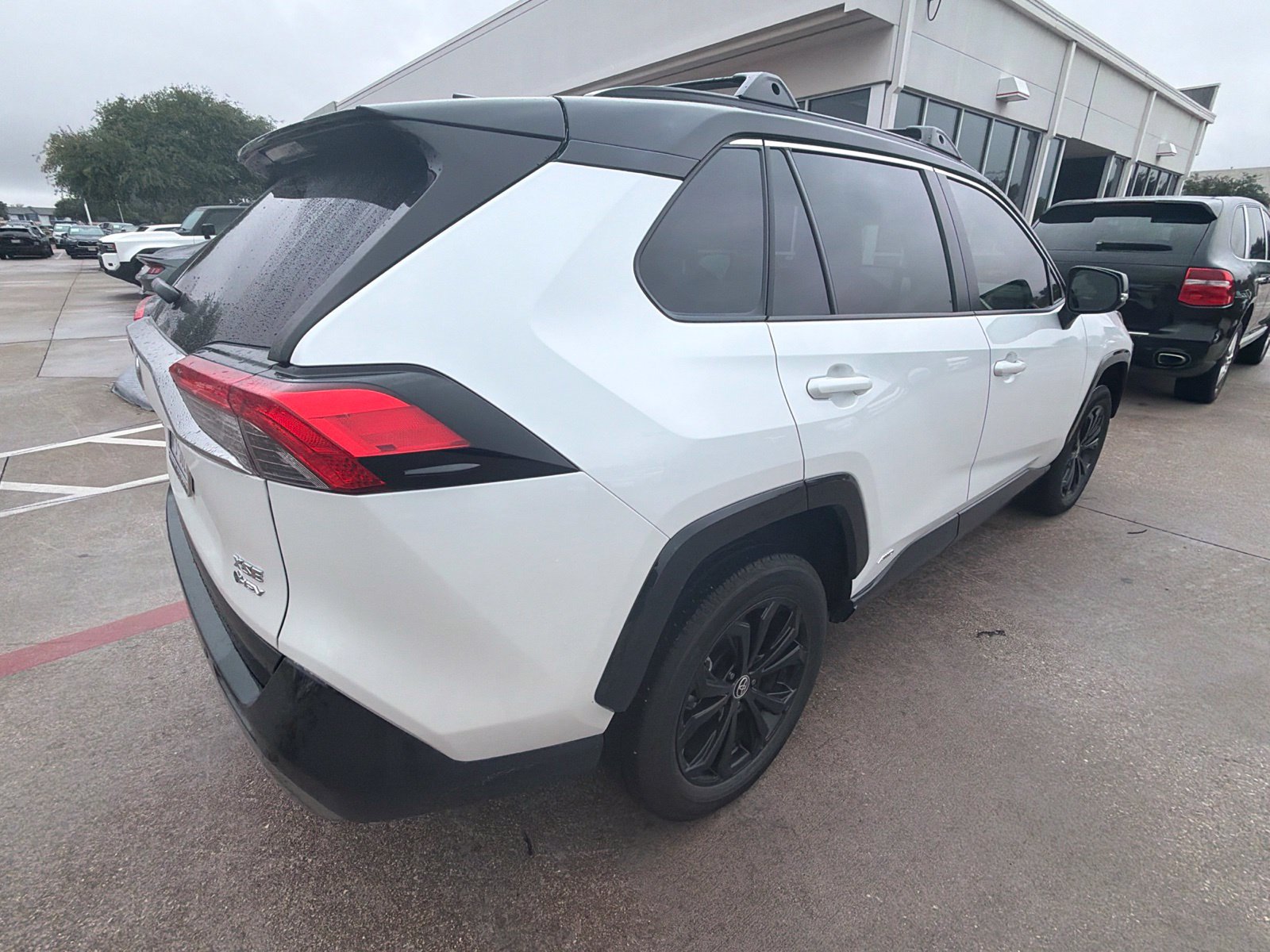 Used 2025 Toyota RAV4 XSE w/ Advanced Technology Package AWD/4WD image 7