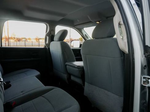 Used 2018 RAM 3500 Tradesman w/ Chrome Appearance Group image 35