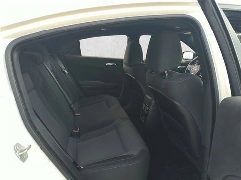 Used 2019 Dodge Charger SXT w/ Plus Group image 15