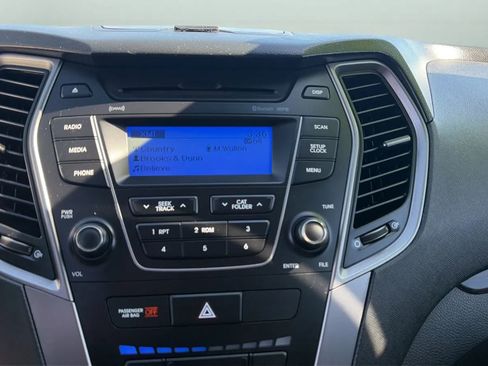 Used 2013 Hyundai Santa Fe Sport 2.0T FWD image 15