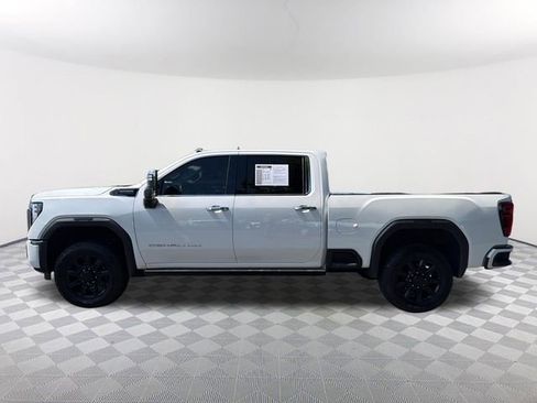 Certified 2025 GMC Sierra 2500 Denali Ultimate AWD/4WD image 8