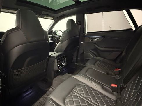 Used 2024 Audi SQ8 Prestige w/ Prestige Package image 29