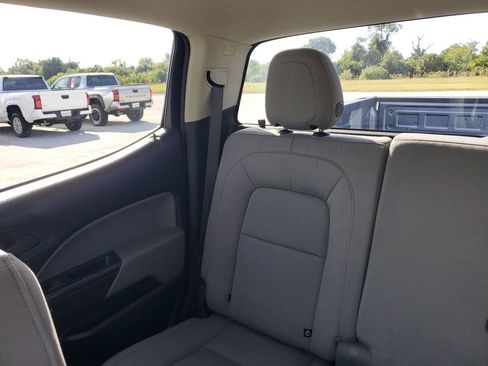 Used 2022 Chevrolet Colorado W/T w/ Custom Special Edition image 12