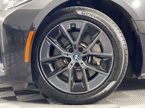 Used 2023 BMW i4 eDrive40 image 3