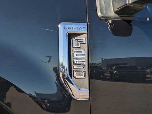 Used 2018 Ford F250 Lariat w/ Lariat Ultimate Package image 27