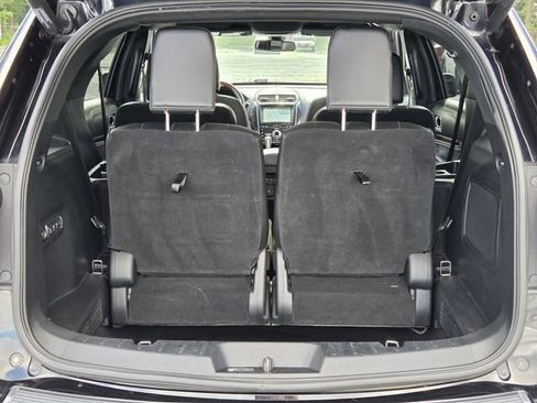 Used 2018 Ford Explorer Platinum AWD/4WD image 13