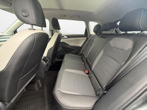 New 2026 Volkswagen Taos SE AWD/4WD image 13