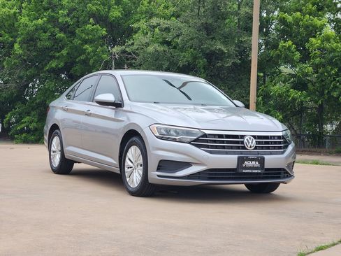 Used 2020 Volkswagen Jetta S w/ Driver Assistance Package FWD image 3