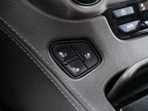 Used 2019 GMC Yukon Denali w/ Open Road Package image 23