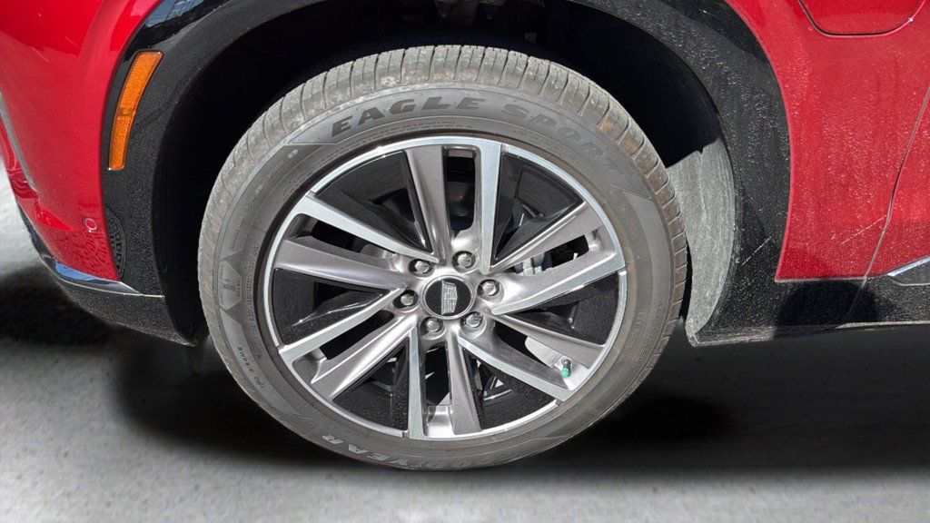 Certified 2026 Cadillac Vistiq Sport w/ LPO, Floor Liner Package AWD/4WD image 18