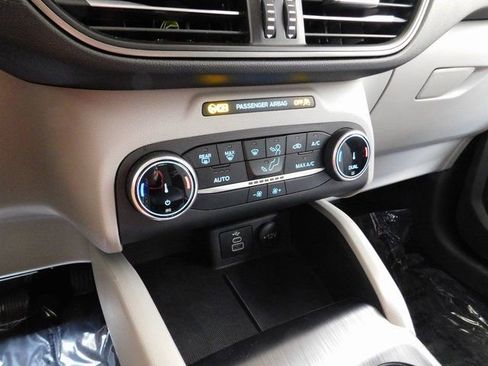 Used 2025 Ford Escape Active image 25