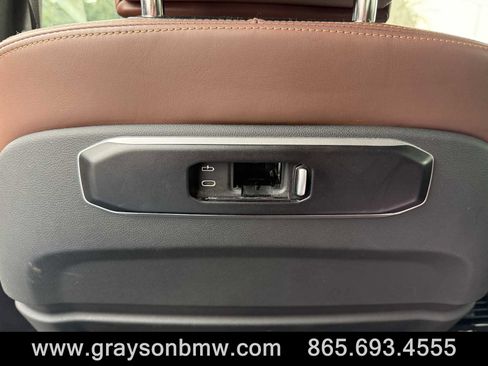 Used 2025 BMW X5 xDrive50e image 31