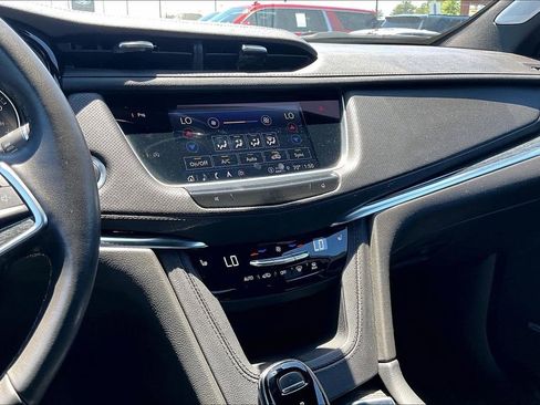 Certified 2023 Cadillac XT5 Premium Luxury AWD/4WD image 15