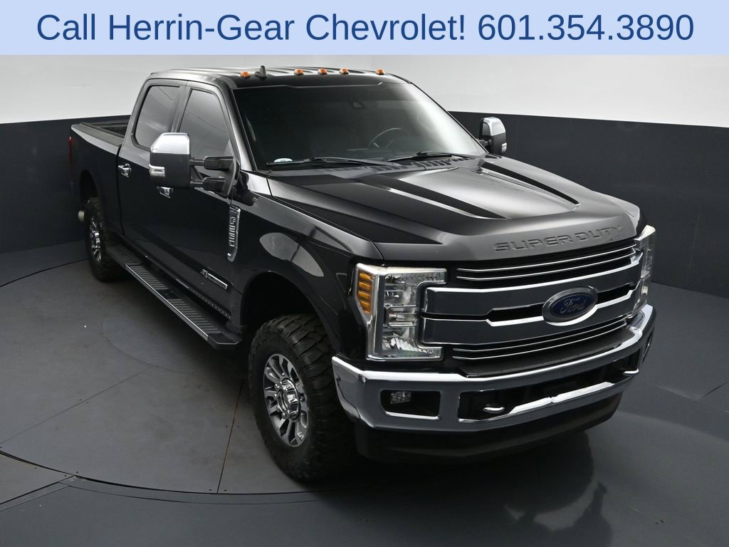 Used 2019 Ford F250 4x4 Crew Cab Super Duty image 1
