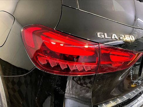 New 2026 Mercedes-Benz GLA 250 4MATIC image 5
