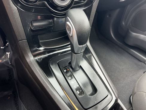 Used 2019 Ford Fiesta SE w/ Equipment Group 201A FWD image 17
