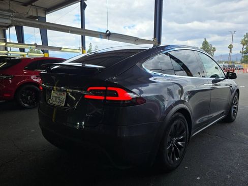 Used 2018 Tesla Model X 100D AWD/4WD image 10