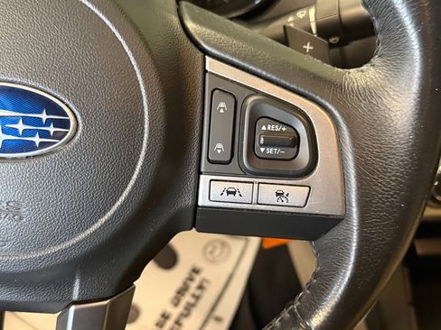 Used 2017 Subaru Legacy 2.5i Premium image 11