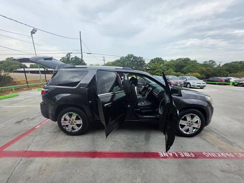Used 2017 GMC Acadia Limited SLT FWD image 32