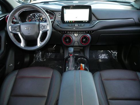 Used 2023 Chevrolet Blazer RS w/ Enhanced Convenience Package image 10