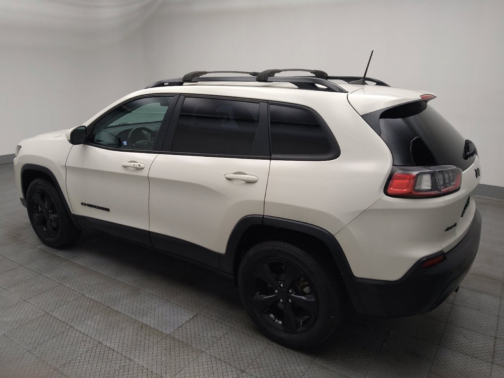 Used 2019 Jeep Cherokee Latitude Plus AWD/4WD image 3