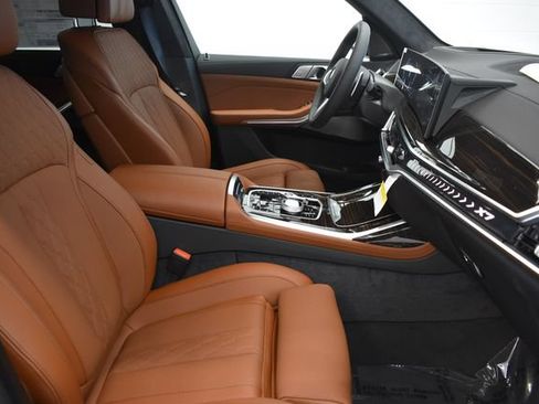 New 2027 BMW X7 xDrive40i w/ Executive Package AWD/4WD image 19