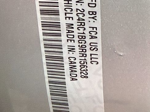 Used 2024 Chrysler Pacifica Touring-L image 55