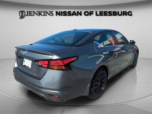 New 2025 Nissan Altima 2.5 SV w/ SV Special Edition Package image 10