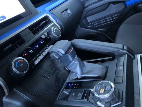 Certified 2025 Toyota Tacoma TRD Off-Road image 24