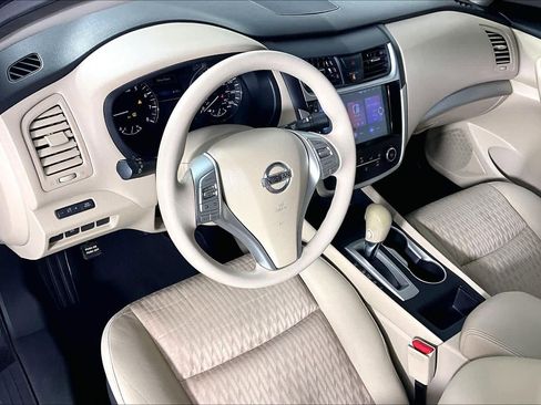 Used 2016 Nissan Altima 2.5 S w/ Power Driver Seat Package image 17