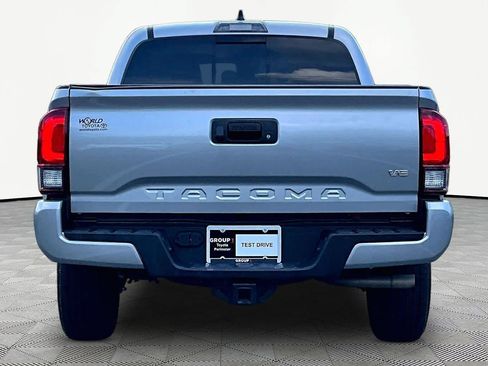 Used 2023 Toyota Tacoma SR5 w/ Technology Package RWD image 5