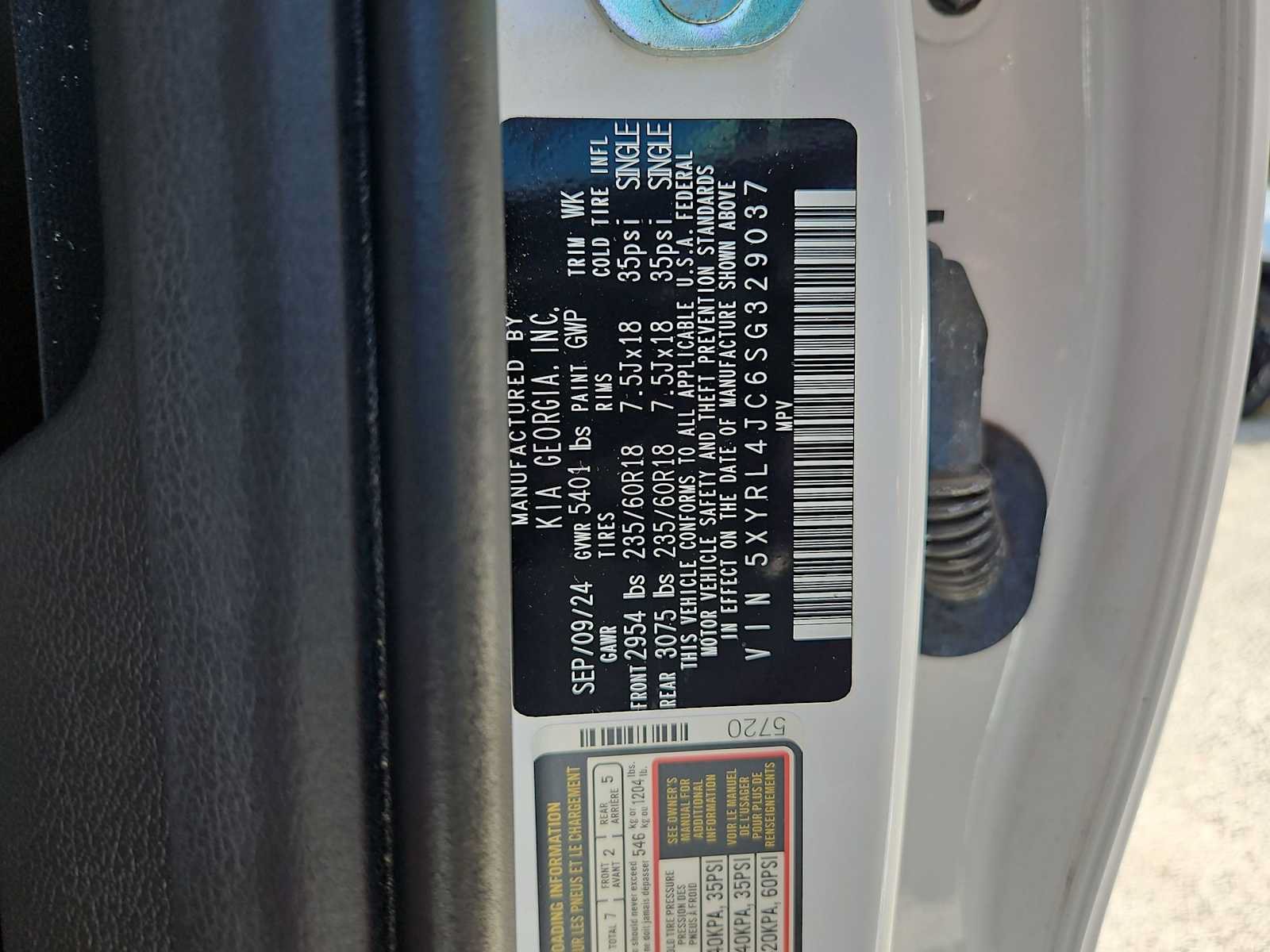 Certified 2025 Kia Sorento S FWD image 35