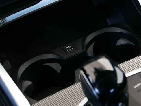 Used 2022 BMW 430i Coupe w/ M Sport Package RWD image 38