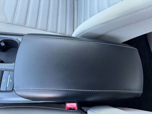 Used 2018 Ford Fusion S FWD image 20