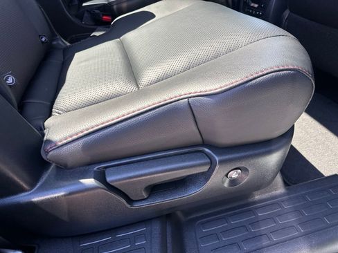 Used 2021 Honda Pilot Black Edition image 43