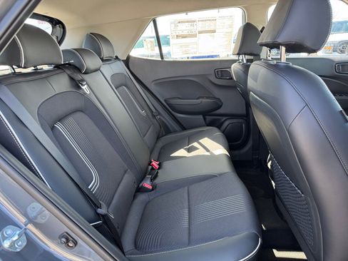 New 2026 Hyundai Venue SEL FWD image 28