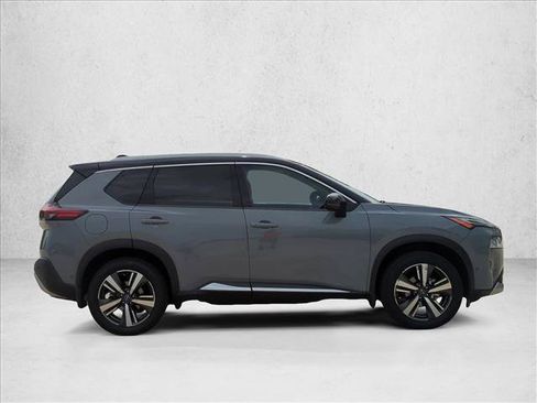 Used 2022 Nissan Rogue Platinum w/ Head-Up Display Package FWD image 4