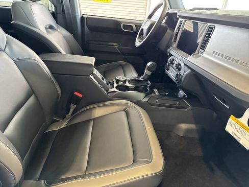 New 2025 Ford Bronco Outer Banks image 13