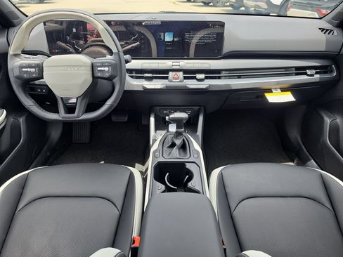 New 2026 Kia K4 EX FWD image 10
