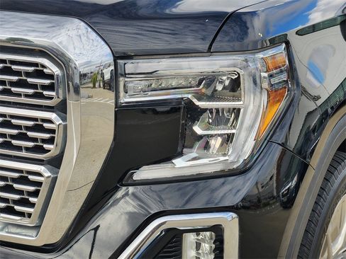 Used 2019 GMC Sierra 1500 Denali w/ Denali Ultimate Package image 9